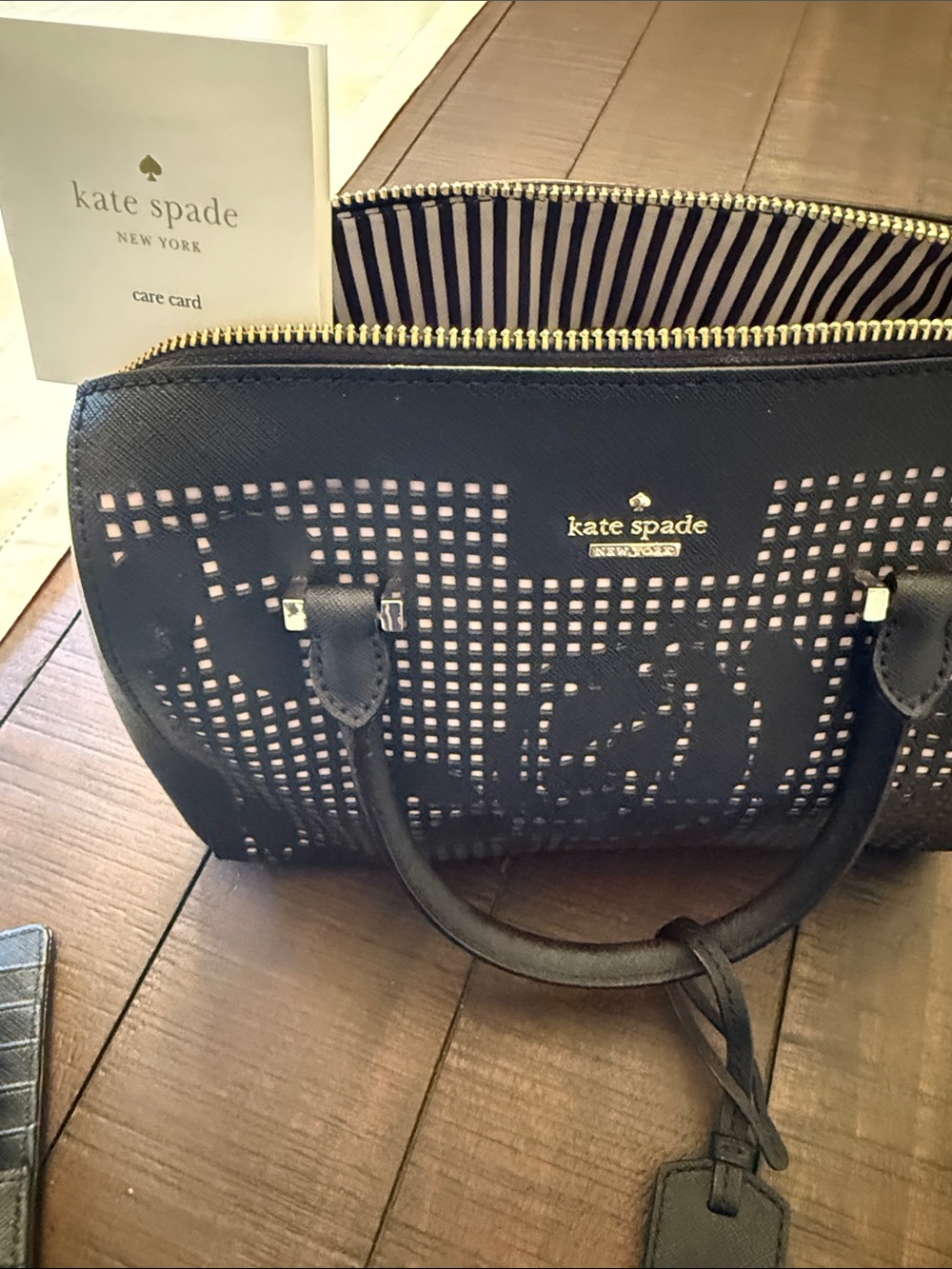kate spade black laser cut perforated purse with matching wallet - Picture 6 of 7